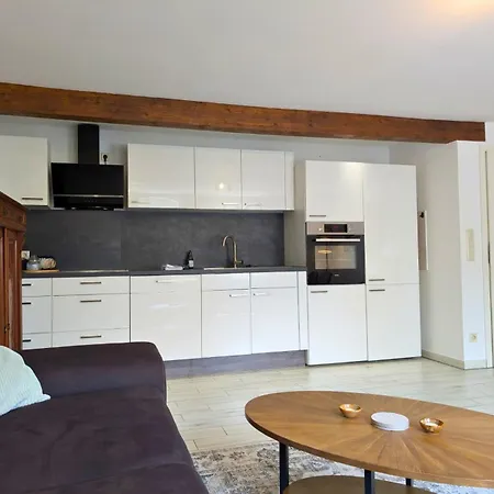 Hofidyll - Ruhige 75qm Im Zentrum Mit Terrasse & Biergarten - Bis 6 Personen Διαμέρισμα