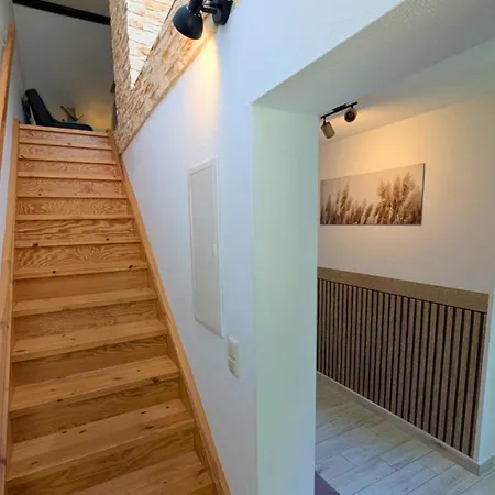 Hofidyll - Ruhige 75qm Im Zentrum Mit Terrasse & Biergarten - Bis 6 Personen *