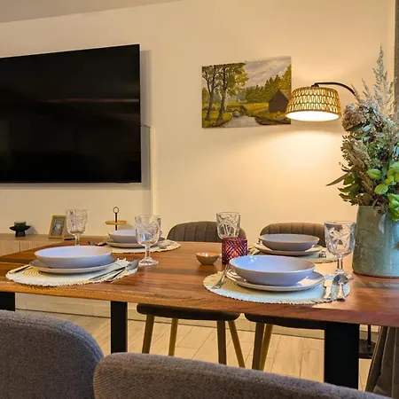 Apartman Hofidyll - Ruhige 75qm Im Zentrum Mit Terrasse & Biergarten - Bis 6 Personen *